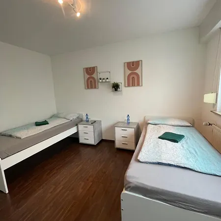 Moderne Monteurswohnung Nahe Der Autobahn