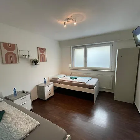 Moderne Monteurswohnung Nahe Der Autobahn