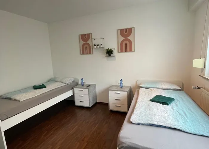 Moderne Monteurswohnung Nahe Der Autobahn